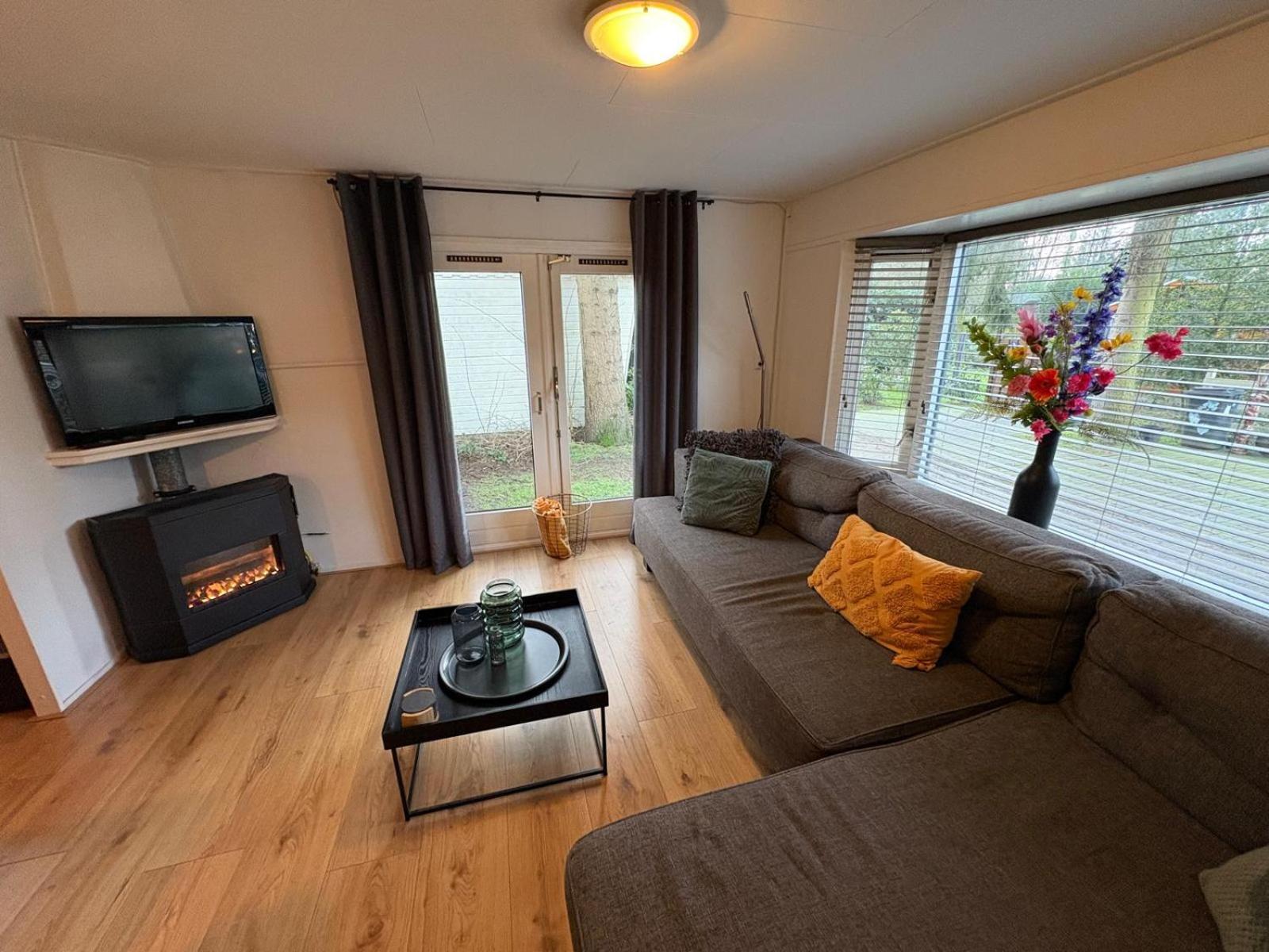 Heerlijk Chalet Midden In De Natuur 푸텐 외부 사진
